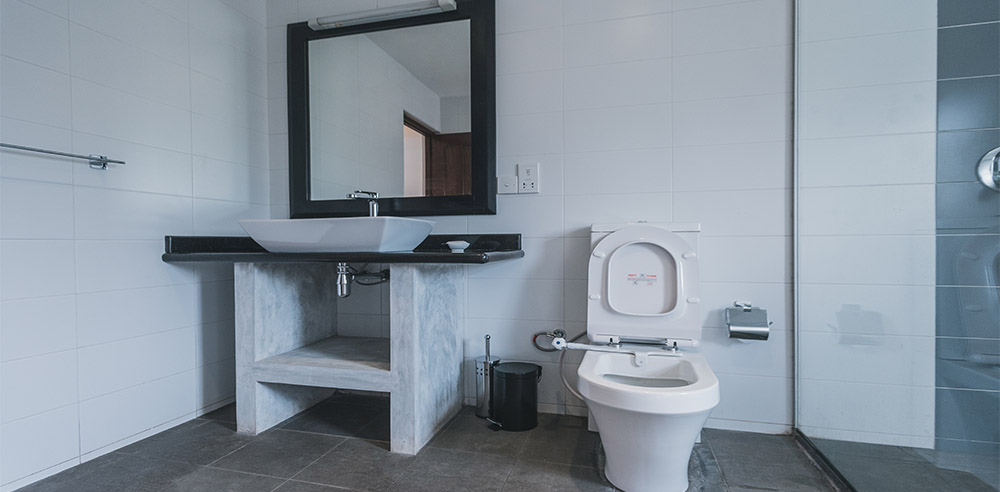 Serendipity_Hotels_modern bathroom facilities at villa thuya